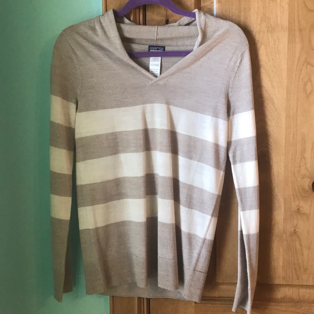 WOMENS PATAGONIA SWEATER